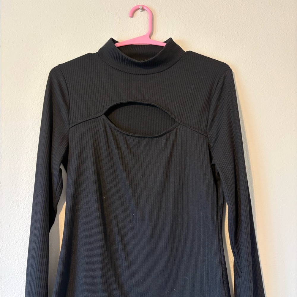 Elegant Black Cutout Long Sleeve Top